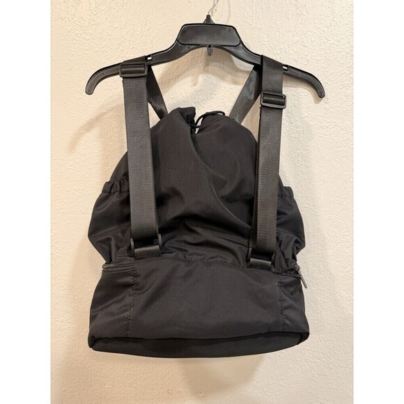 BEYOND YOGA Convertible Gym Bag Backpack -Black Back Pack / Tote / Carrying Case main image 6
